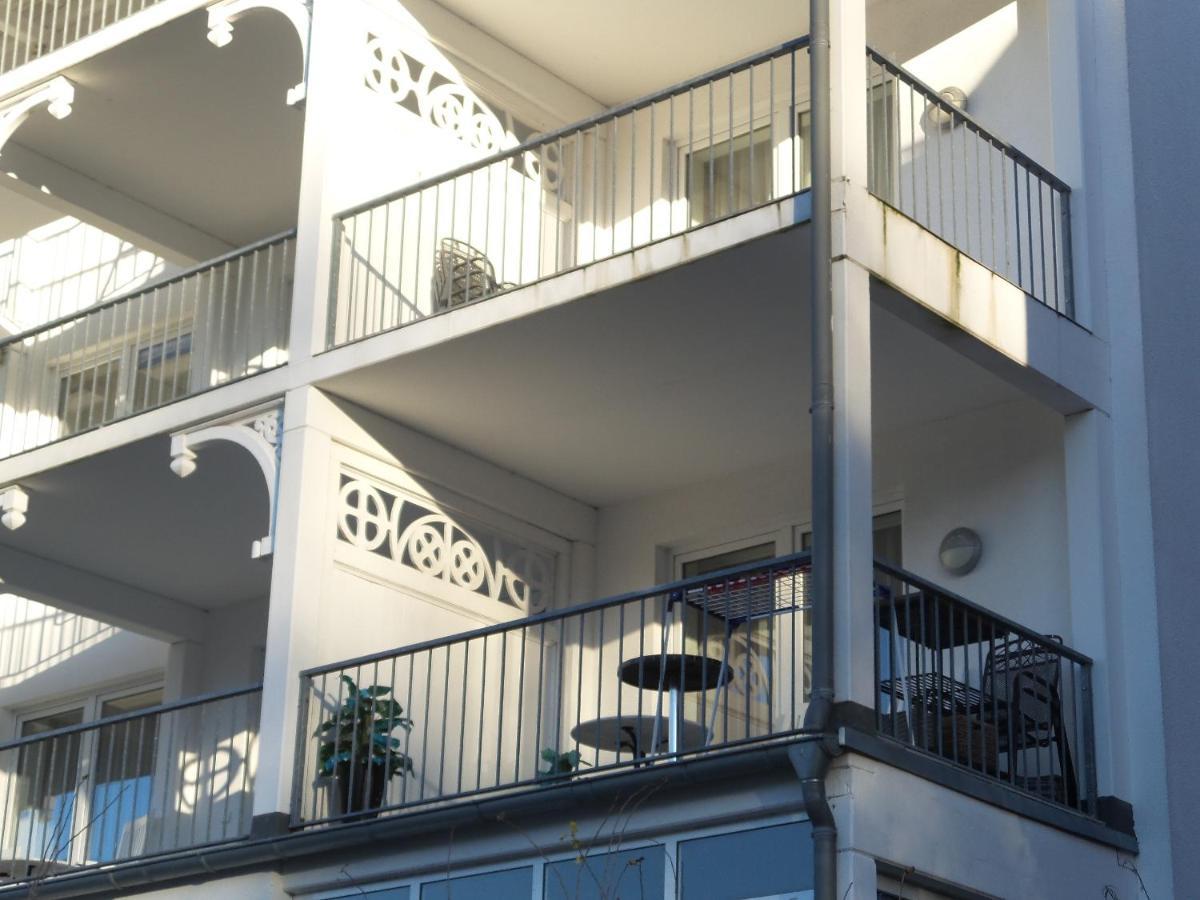 Fewo Direkt Am Strand Mit Suedbalkon, Villa Freia 13, Binz Exteriör bild