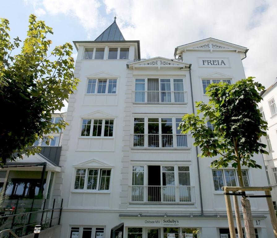 Fewo Direkt Am Strand Mit Suedbalkon, Villa Freia 13, Binz Exteriör bild